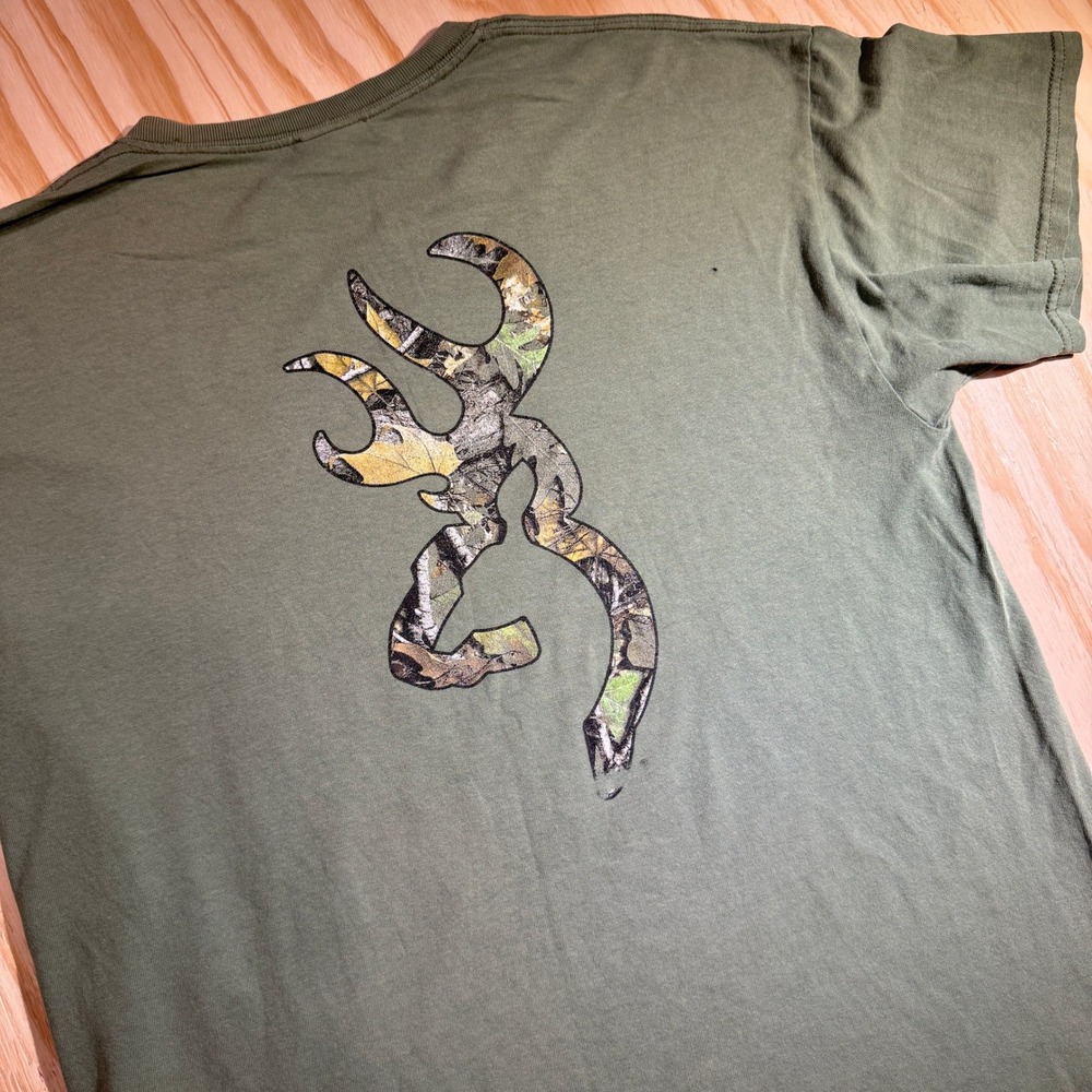 Browning Men's Large Olive Green Camo Buckmark Logo Graphic T-Shirt Cotton